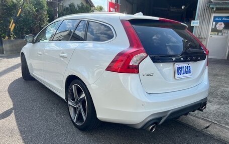 Volvo V60 I, 2014 год, 1 102 000 рублей, 4 фотография