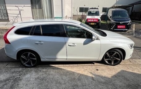 Volvo V60 I, 2014 год, 1 102 000 рублей, 7 фотография