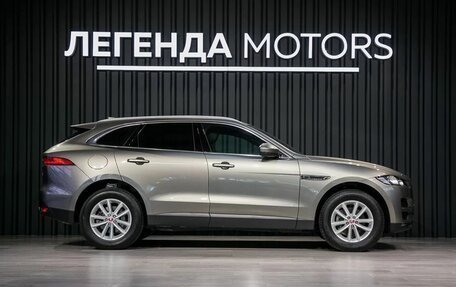 Jaguar F-Pace, 2017 год, 2 990 000 рублей, 3 фотография