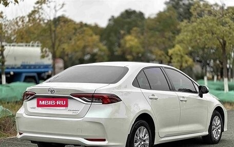 Toyota Corolla, 2021 год, 1 900 000 рублей, 4 фотография