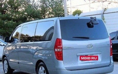 Hyundai Grand Starex Grand Starex I рестайлинг 2, 2020 год, 2 850 000 рублей, 3 фотография