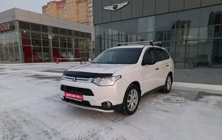 Mitsubishi Outlander III рестайлинг 3, 2014 год, 1 350 000 рублей, 1 фотография