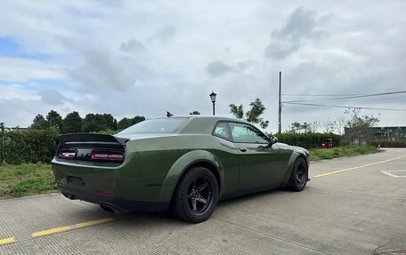 Dodge Challenger III рестайлинг 2, 2022 год, 5 000 777 рублей, 4 фотография