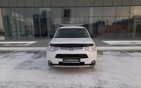 Mitsubishi Outlander III рестайлинг 3, 2014 год, 1 350 000 рублей, 5 фотография