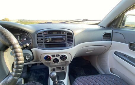 Hyundai Verna II, 2007 год, 550 000 рублей, 18 фотография