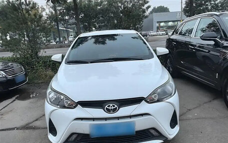 Toyota Yaris XP150 рестайлинг, 2021 год, 1 320 000 рублей, 2 фотография