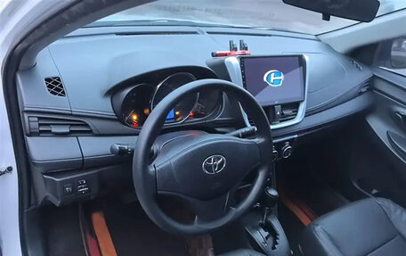 Toyota Yaris XP150 рестайлинг, 2021 год, 1 320 000 рублей, 9 фотография