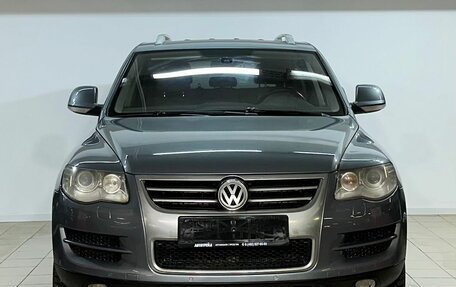 Volkswagen Touareg III, 2009 год, 1 049 000 рублей, 2 фотография