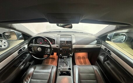 Volkswagen Touareg III, 2009 год, 1 049 000 рублей, 10 фотография