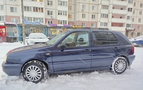 Volkswagen Golf III, 1997 год, 320 000 рублей, 2 фотография