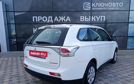 Mitsubishi Outlander III рестайлинг 3, 2013 год, 1 470 000 рублей, 6 фотография