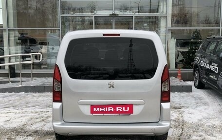 Peugeot Partner II рестайлинг 2, 2013 год, 877 000 рублей, 6 фотография