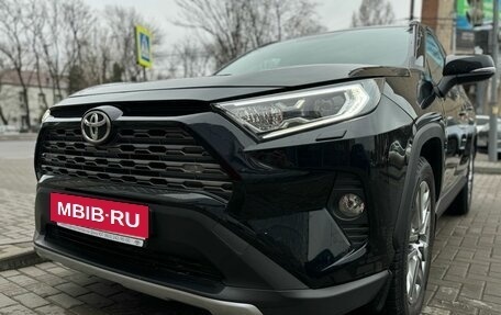 Toyota RAV4, 2021 год, 4 550 000 рублей, 27 фотография