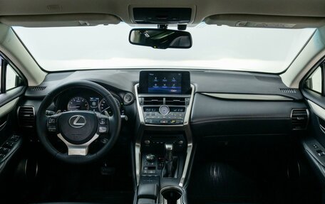 Lexus NX I, 2017 год, 3 595 000 рублей, 8 фотография