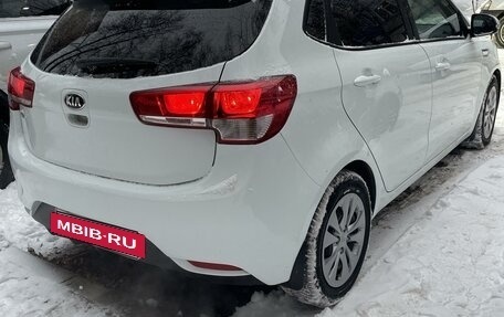 KIA Rio III рестайлинг, 2017 год, 1 250 000 рублей, 6 фотография