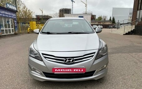 Hyundai Solaris II рестайлинг, 2015 год, 690 000 рублей, 8 фотография