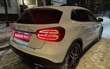 Mercedes-Benz GLA, 2015 год, 2 400 000 рублей, 15 фотография