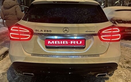 Mercedes-Benz GLA, 2015 год, 2 400 000 рублей, 16 фотография