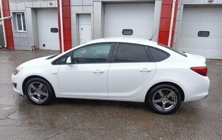 Opel Astra J, 2012 год, 740 000 рублей, 3 фотография