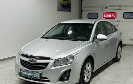 Chevrolet Cruze II, 2012 год, 949 900 рублей, 2 фотография