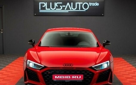 Audi R8, 2021 год, 21 000 000 рублей, 2 фотография