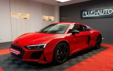 Audi R8, 2021 год, 21 000 000 рублей, 4 фотография