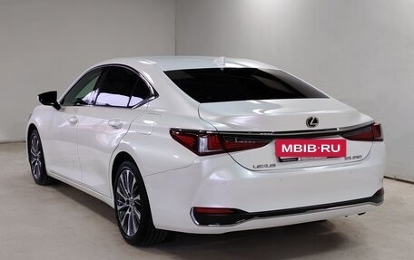 Lexus ES VII, 2021 год, 4 600 000 рублей, 6 фотография