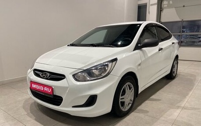 Hyundai Solaris II рестайлинг, 2013 год, 800 000 рублей, 1 фотография