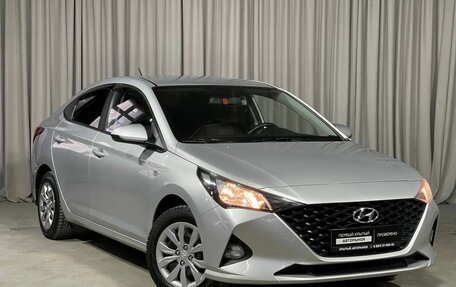 Hyundai Solaris II рестайлинг, 2020 год, 1 750 000 рублей, 3 фотография