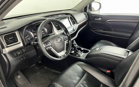 Toyota Highlander III, 2014 год, 3 349 000 рублей, 17 фотография