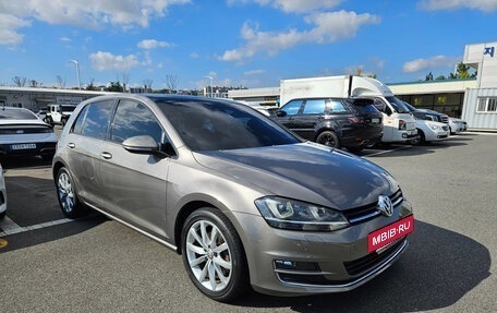 Volkswagen Golf VII, 2015 год, 1 873 000 рублей, 2 фотография