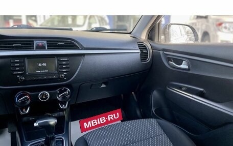 KIA Rio IV, 2018 год, 935 000 рублей, 16 фотография