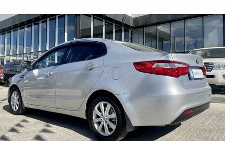 KIA Rio III рестайлинг, 2013 год, 818 000 рублей, 3 фотография