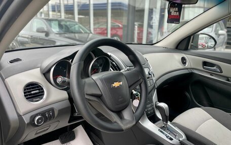 Chevrolet Cruze II, 2014 год, 957 000 рублей, 9 фотография