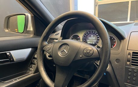 Mercedes-Benz C-Класс, 2008 год, 1 000 000 рублей, 18 фотография