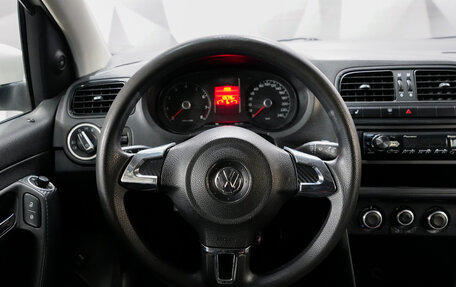 Volkswagen Polo VI (EU Market), 2013 год, 750 000 рублей, 10 фотография