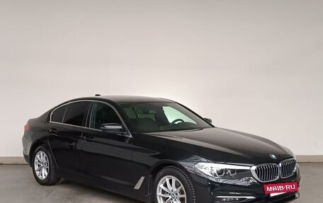 BMW 5 серия, 2019 год, 2 900 000 рублей, 3 фотография