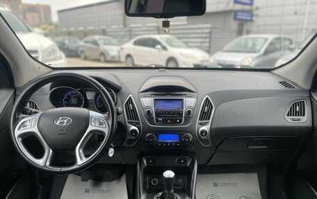 Hyundai ix35 I рестайлинг, 2010 год, 1 100 000 рублей, 16 фотография