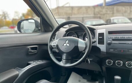 Mitsubishi Outlander III рестайлинг 3, 2010 год, 1 297 000 рублей, 15 фотография