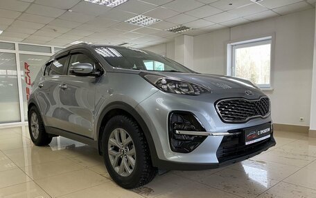 KIA Sportage IV рестайлинг, 2019 год, 2 599 999 рублей, 3 фотография