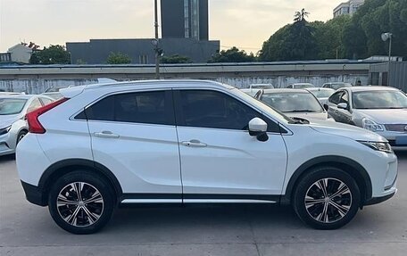 Mitsubishi Eclipse Cross, 2020 год, 2 180 000 рублей, 2 фотография