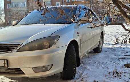 Toyota Camry V40, 2002 год, 630 000 рублей, 2 фотография