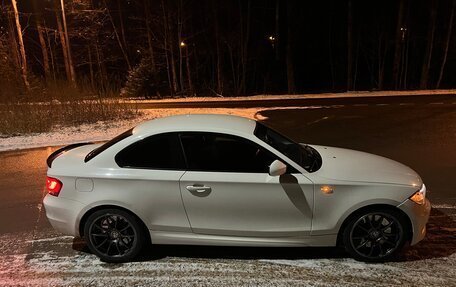 BMW 1 серия, 2011 год, 2 600 000 рублей, 5 фотография