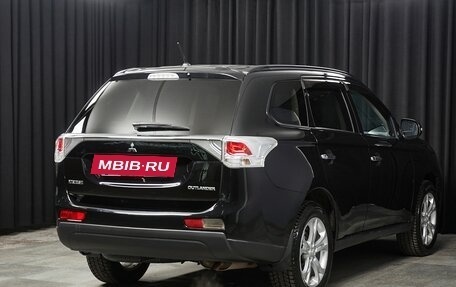 Mitsubishi Outlander III рестайлинг 3, 2012 год, 1 847 000 рублей, 4 фотография