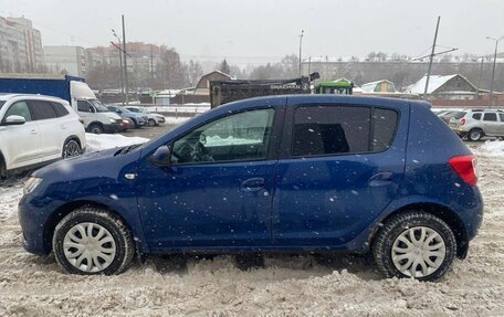 Renault Sandero II рестайлинг, 2014 год, 730 000 рублей, 2 фотография