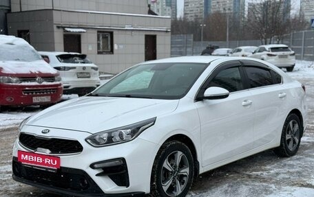 KIA Cerato IV, 2019 год, 2 300 000 рублей, 2 фотография