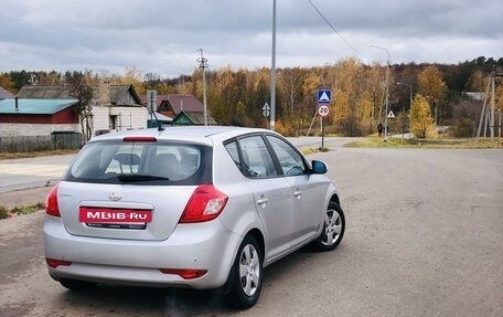 KIA cee'd I рестайлинг, 2010 год, 490 000 рублей, 2 фотография