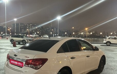 Chevrolet Cruze II, 2011 год, 830 000 рублей, 8 фотография