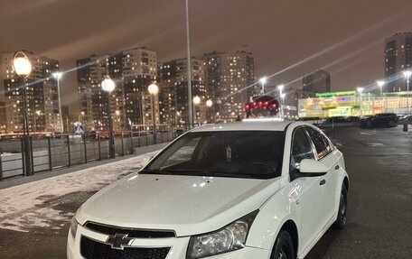 Chevrolet Cruze II, 2011 год, 830 000 рублей, 9 фотография