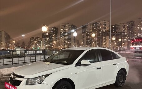 Chevrolet Cruze II, 2011 год, 830 000 рублей, 4 фотография